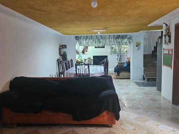 CASA EN VENTA EN JARDINES DE MORELOS, SECCIÓN BOSQUES, ECATEPEC DE MORELOS