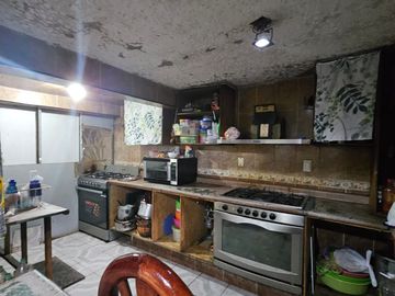 CASA EN VENTA EN JARDINES DE MORELOS, SECCIÓN BOSQUES, ECATEPEC DE MORELOS