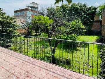 Venta de Casa con jardín y árboles frutales, Temixco, Morelos