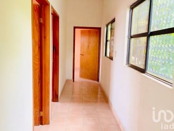 Venta de Casa con jardín y árboles frutales, Temixco, Morelos