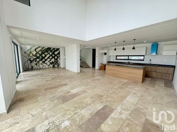 CASA NUEVA EN VENTA EN PUERTA DE HIERRO