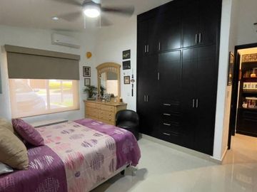 VENTA CASA UNIVEL, MAGNÍFICA, LOMAS DE COCOYOC