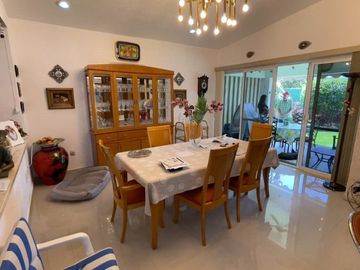 VENTA CASA UNIVEL, MAGNÍFICA, LOMAS DE COCOYOC
