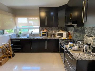VENTA CASA UNIVEL, MAGNÍFICA, LOMAS DE COCOYOC