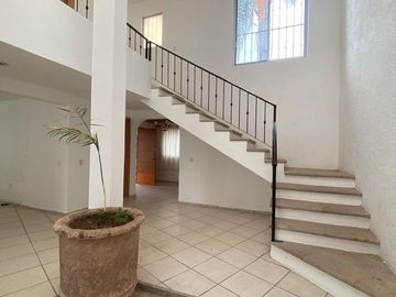 HERMOSA CASA EN AJIJIC