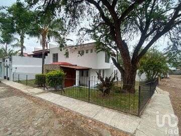 HERMOSA CASA EN AJIJIC