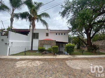 HERMOSA CASA EN AJIJIC