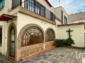 CASA EN VENTA EN LA COLONIA PUEBLA, VENUSTIANO CARRANZA