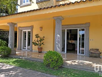 Vendo Fina Residencia Estilo Italiano en Cuernavaca, Morelos