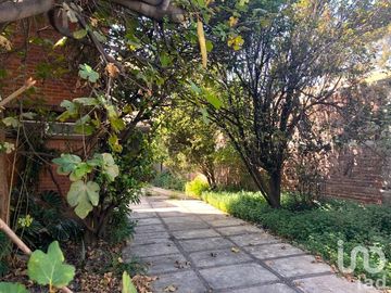 Casa en Venta en Cuautitlán Estado de México con uso de suelo habitacional/comercial