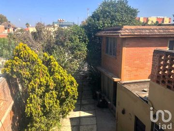 Casa en Venta en Cuautitlán Estado de México con uso de suelo habitacional/comercial