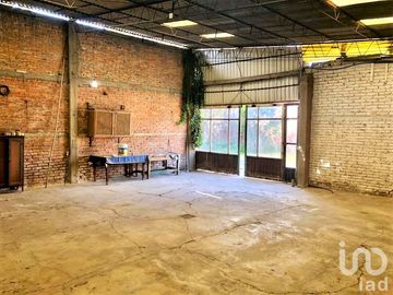 Casa en Venta en Cuautitlán Estado de México con uso de suelo habitacional/comercial