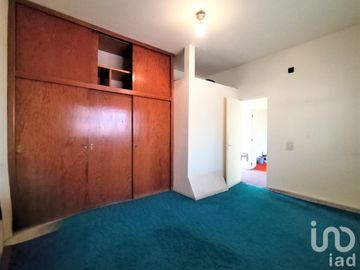 Casa en Venta en Cuautitlán Estado de México con uso de suelo habitacional/comercial