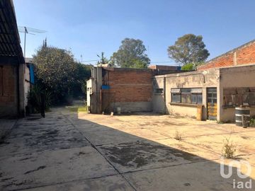 Casa en Venta en Cuautitlán Estado de México con uso de suelo habitacional/comercial