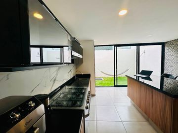 Casa en venta Residencial Malta, con Roof Garden y amenidades