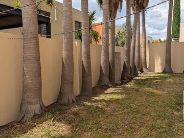 Hermosa Casa en Puerta Real, 4 Recámaras, 4.5 Baños, 3 Autos, Alberca, Lujo!