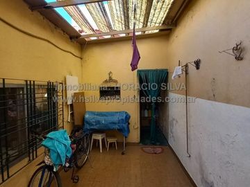 Casa - Valentin Alsina