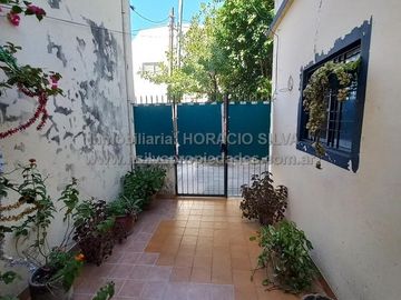 Casa - Valentin Alsina