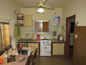 Casa - Valentin Alsina