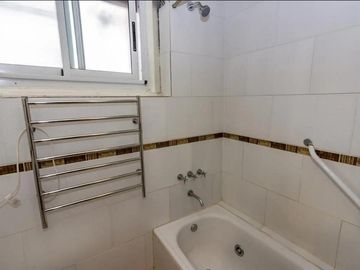 Aranguren 500  Vivienda 2 Unidades 5 Ambientes 170 m2 Apto Profesional Caballito