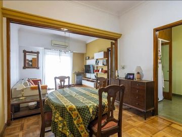Aranguren 500  Vivienda 2 Unidades 5 Ambientes 170 m2 Apto Profesional Caballito