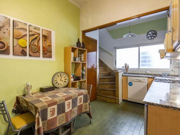 Aranguren 500  Vivienda 2 Unidades 5 Ambientes 170 m2 Apto Profesional Caballito