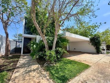 360M2 Construcción Entrega inmediata| En privada con Amenidades|