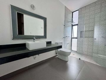 360M2 Construcción Entrega inmediata| En privada con Amenidades|