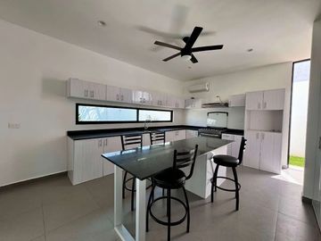 360M2 Construcción Entrega inmediata| En privada con Amenidades|
