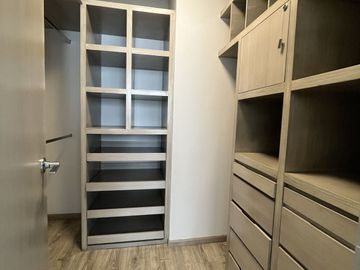 DEPARTAMENTO EN VENTA EN INTERLOMAS