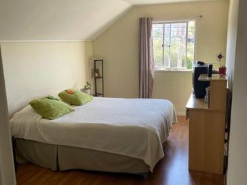 Se vende casa de 4 dormitorios parte baja Los Pinos, Quilpúe.