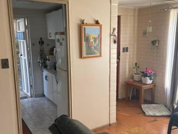 Se vende casa de 4 dormitorios parte baja Los Pinos, Quilpúe.