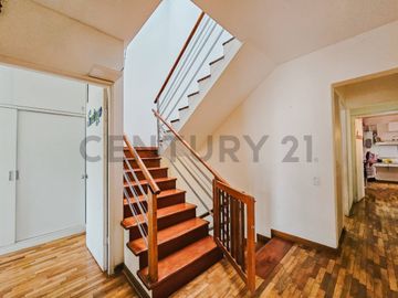 ¡Sorpréndete con esta casa en Casuarinas Sur!