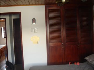 SE VENDE CASA EN CONJUNTO