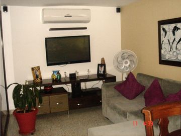 SE VENDE CASA EN CONJUNTO