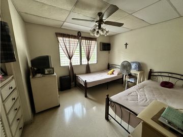 Se VENDE Casa Tipo Dúplex en Altos de Miraflores, Betania, Panamá