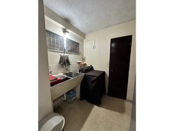 Se VENDE Casa Tipo Dúplex en Altos de Miraflores, Betania, Panamá