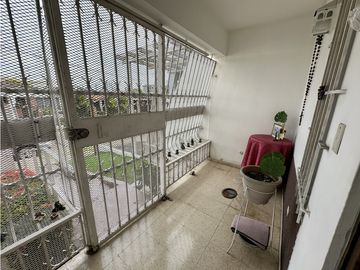 Se VENDE Casa Tipo Dúplex en Altos de Miraflores, Betania, Panamá