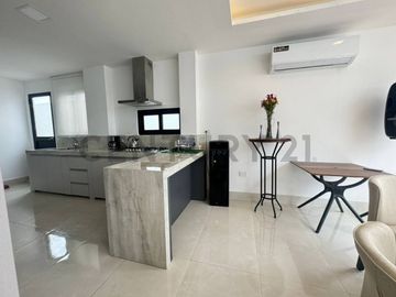 Venta Casa de Estreno con Jacuzzi en Urb. Mallorca Village V.Bah