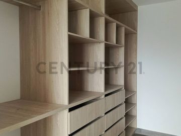 Venta Casa de Estreno con Jacuzzi en Urb. Mallorca Village V.Bah