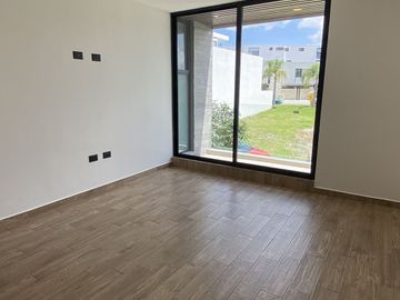 CASA EN VENTA MODERNA Y EXCELENTES ACABADOS EN LOMAS DE ANGELÓPOLIS