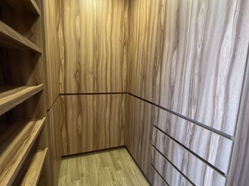 CASA EN VENTA MODERNA Y EXCELENTES ACABADOS EN LOMAS DE ANGELÓPOLIS