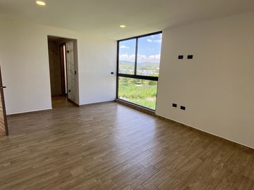 CASA EN VENTA MODERNA Y EXCELENTES ACABADOS EN LOMAS DE ANGELÓPOLIS