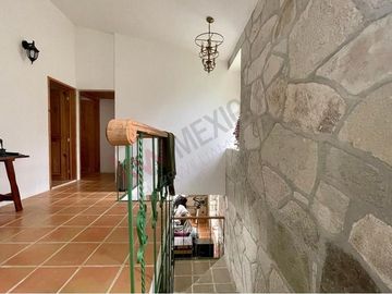 Magnifico Terreno con Casa - Mineral del Chico.