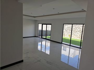 CASA EN VENTA, A CONSTRUIR EN TERRENO A ELEGIR, EXCLUSIVA
