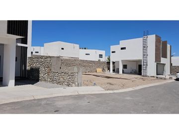 CASA EN VENTA, A CONSTRUIR EN TERRENO A ELEGIR, EXCLUSIVA