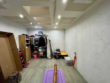 Se vende casa con terreno excedente y ampliación en privada con alberca, Stanza Toscana, Valle Alto