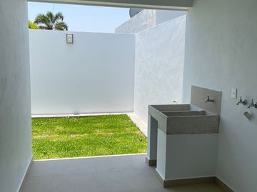 CASA DOS PLANTAS-  EN FRACCIONAMIENTO PRIVADO AL NORTE DE LA CIUDAD