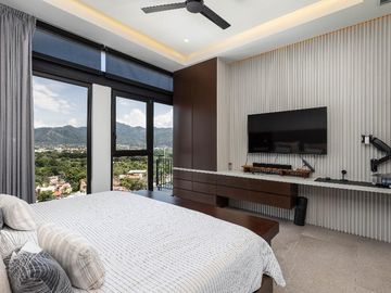 Penthouse 1201 T1 Zoho Skies