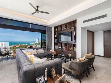 Penthouse 1201 T1 Zoho Skies